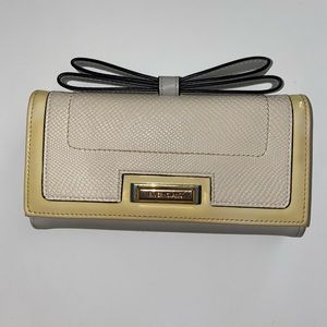 River Island Cream/Gray Wallet
